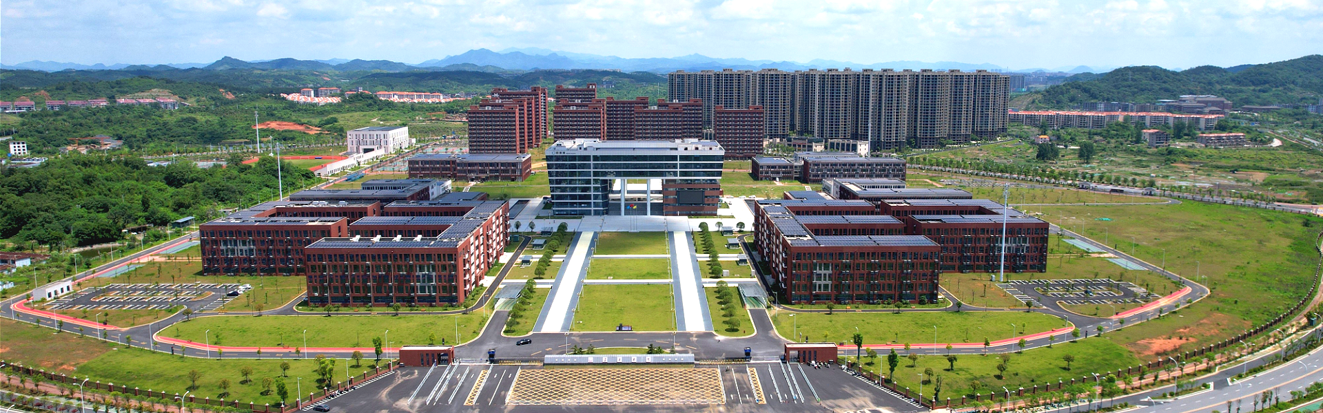 西校区鸟瞰图
